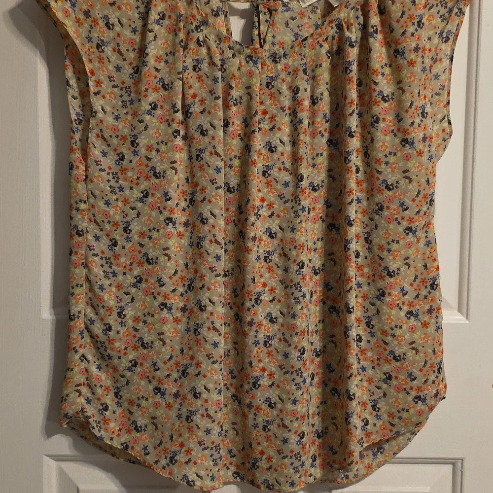 LC Lauren Conrad Multicolor Floral Blouse - Picture 6 of 8